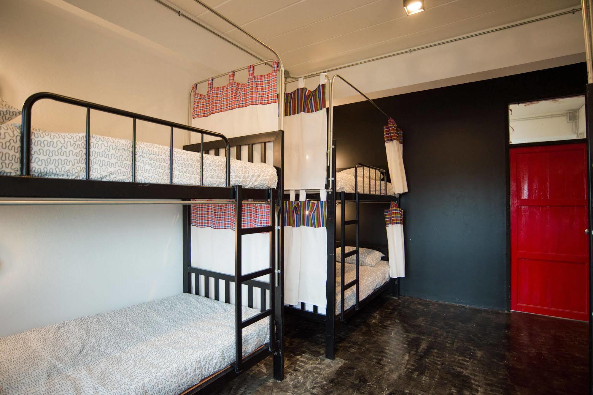 Allsum Hostel Phra Nakhon Si Ayutthaya Buitenkant foto