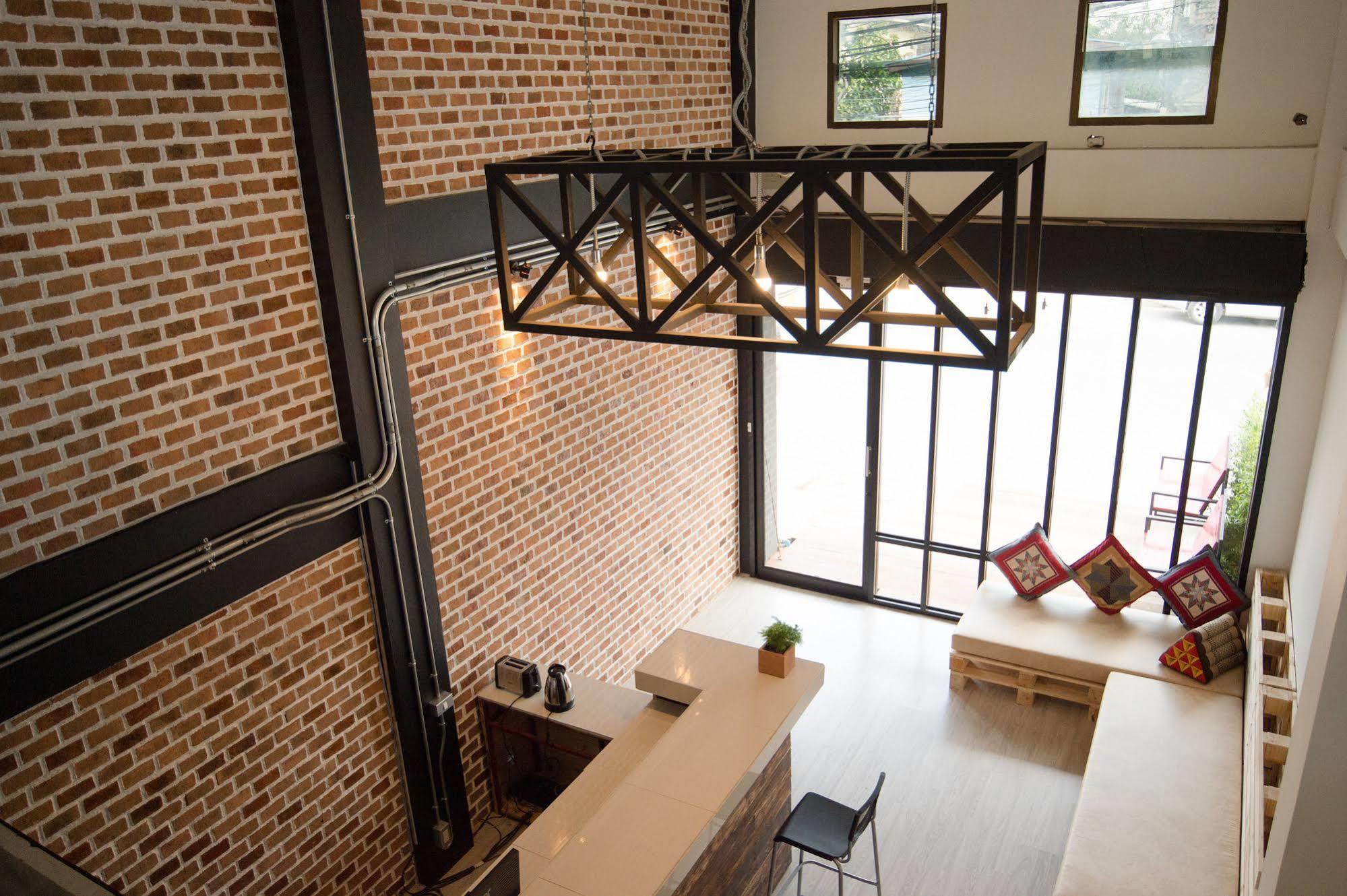 Allsum Hostel Phra Nakhon Si Ayutthaya Buitenkant foto